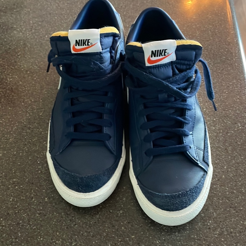 Nike Blazer low top.  Navy Blue Leather. Size 8.5. New with box